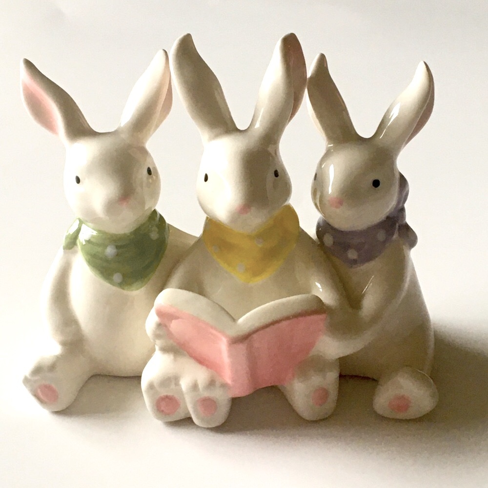 RARE Collectible Porcelain Bunny Buddies Reading A Book Wearing Colorful Scarves